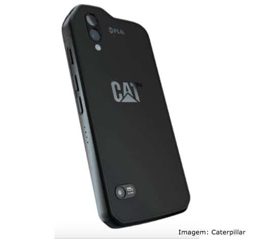 catsmartphone2018.jpg